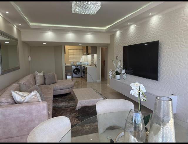 2 BEDROOM PROPERTY TO RENT IN SEA POINT